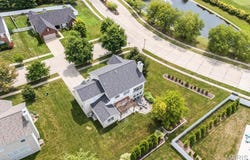935 Saint Nicholas Drive, O'Fallon, IL 62269