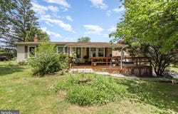 821 COMPANY FARM ROAD, ASPERS, PA 17304