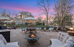 38 Cedar Street, Stony Brook, NY 11790