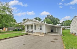 701 E Clark Street, Litchfield, IL 62056