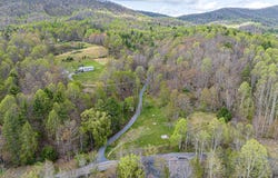 513 Beadwood Lane, Damascus, VA 24236