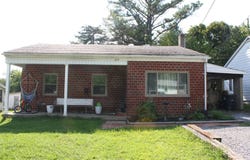 219 N. Eighth St., Albion, IL 62806