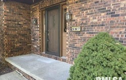 107 Edlen Lane, Jacksonville, IL 62650