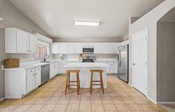 517 N 105TH Place, Mesa, AZ 85207