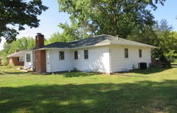 922 Lincoln AVE, Marshall, MO 65340