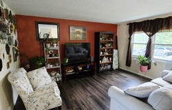 1009 15Th Avenue E, Oskaloosa, IA 52577