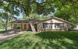 537 Brookwood Drive, Woodway, TX 76712
