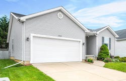 2436 Grey Fox Trail, Bloomington, IL 61705