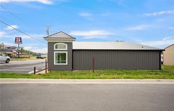 311  W 3rd  ST, Grove, OK 74344