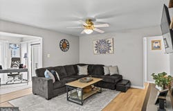 28 PICKWICK PLACE, SEWELL, NJ 08080