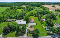 1995 HANOVER Pike, HANOVER, PA 17331