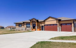 259 18th St NW, Huron, SD 57350