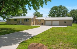 2616 Schupbach Road, Clever, MO 65631