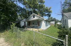 2814 S Pershing Drive, Muncie, IN 47302