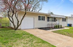 190 Coteau Lane, Florissant, MO 63033