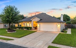 700 Stokesay Castle PATH, Pflugerville, TX 78660