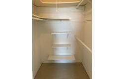 1 Bay Club Dr, Bayside, NY 11360