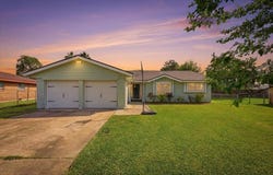 1020 Arthur, Bridge City, TX 77611