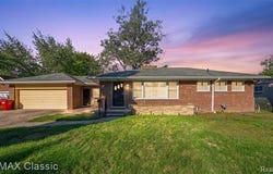 24335 Rosebud Avenue, Eastpointe, MI 48021