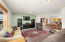 54 Belvidere Street E, Saint Paul, MN 55107