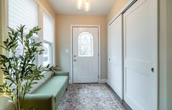 17 N Cambridge Street, Malverne, NY 11565