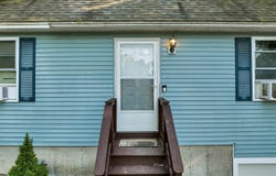 57 Oak Street, Franklin, NH 03235