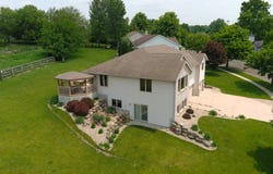 128 Robyn Ridge, Mount Horeb, WI 53572