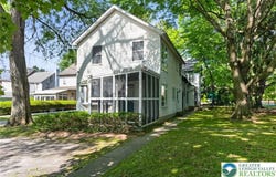 1226 Trexlertown Rd, Upper Macungie Twp, PA 18087