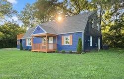 10527 Fairview Ave, Jeffersontown, KY 40299