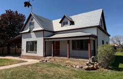 195 E 200 S, Kanosh, UT 84637