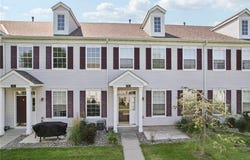 721 Cobblestone Way, Shakopee, MN 55379