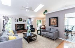 1201 Oak Borough Drive, Ballwin, MO 63021