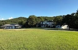 134 Meadowbrook Lane, Walnut Shade, MO 65771
