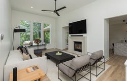 1286 Glen Oaks Drive, West Des Moines, IA 50266