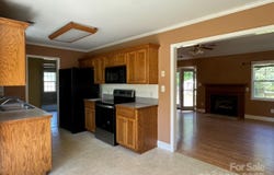 3240 St Vincent Drive, Claremont, NC 28610