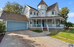 1023 Crestview Dr, Brawley, CA 92227