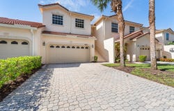 9215 Wentworth Lane, Port Saint Lucie, FL 34986