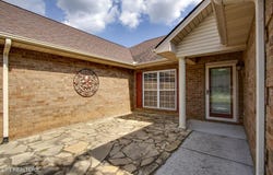250 Edinburgh Drive, Lenoir City, TN 37771