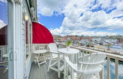105 Chandlers Wharf, Portland, ME 04101