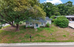 305 S SHARP Street, LAKE WALES, FL 33853