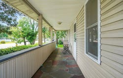 41 Oak Street, Islip, NY 11751