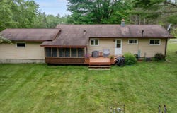 5112 AIRPORT Lane, LAONA, WI 54541-0000