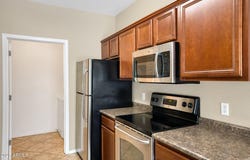 17017 N 12TH Street, Phoenix, AZ 85022