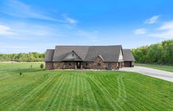 9073 Richfield Drive, Marshfield, WI 54449