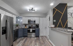 634 N TREMAIN STREET, MOUNT DORA, FL 32757