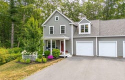 27 Webhannet Place, Kennebunk, ME 04043