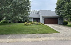4760 Winterberry Place, Columbus, IN 47201