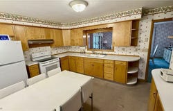 933 Prospect Street NW, New Philadelphia, OH 44663