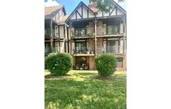 1430 Heritage Landing, St Charles, MO 63303