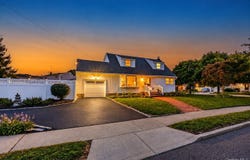 28 Willow Drive, Massapequa Park, NY 11762